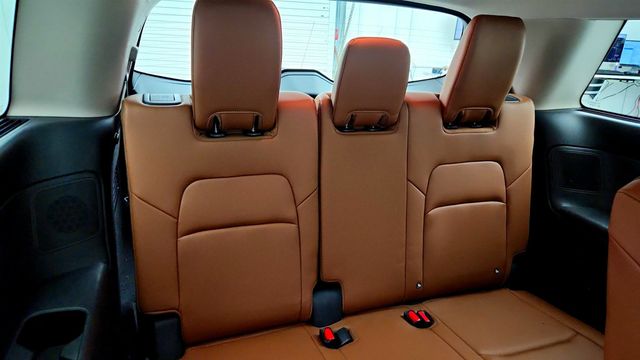 2023 Nissan Pathfinder Platinum 4WD w/ Captain Chairs Package - 23014841 - 23