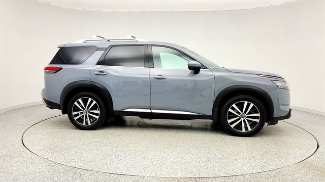 2023 Nissan Pathfinder Platinum 4WD w/ Captain Chairs Package - 23014841 - 3