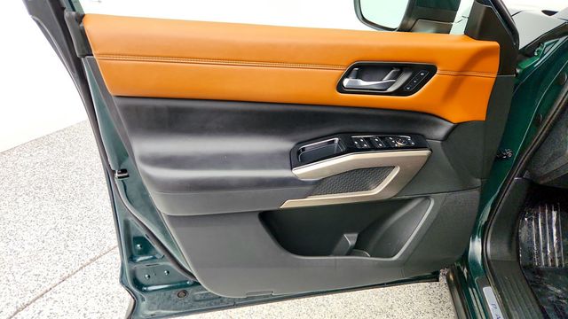 2023 Nissan Pathfinder Platinum 4WD with Black Package - 23014209 - 9