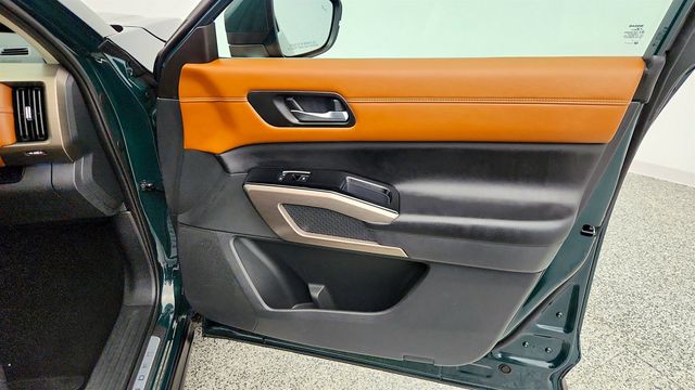 2023 Nissan Pathfinder Platinum 4WD with Black Package - 23014209 - 27