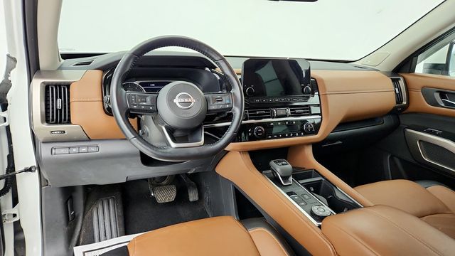 2023 Nissan Pathfinder Platinum 4WD with Captain Chairs Package - 22949249 - 12