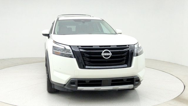 2023 Nissan Pathfinder Platinum 4WD with Captain Chairs Package - 22949249 - 1