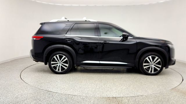2023 Nissan Pathfinder Platinum 4WD w/ Lighting & Black Appearance Packages - 23010087 - 3