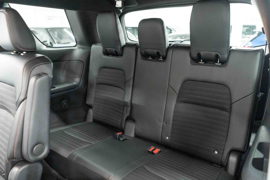 Nissan Pathfinder photo 17