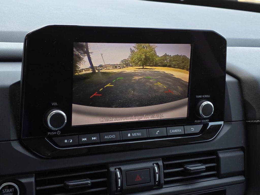 2023 Nissan Pathfinder S photo 10