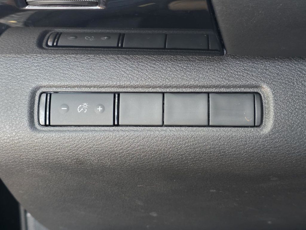2023 Nissan Pathfinder S photo 22