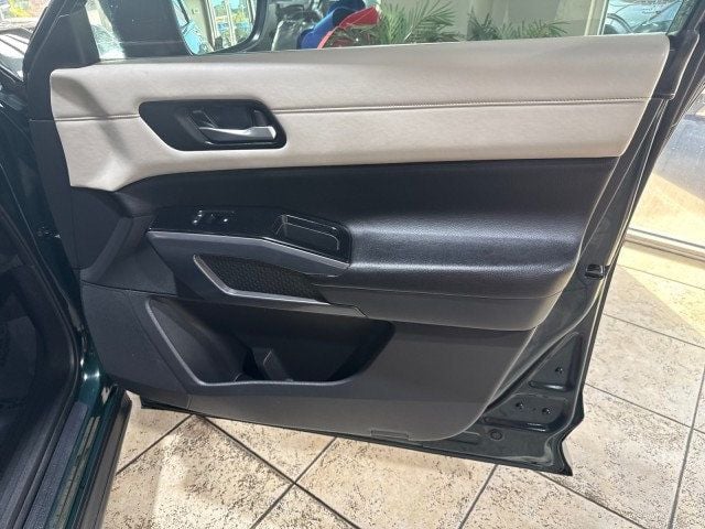 2023 Nissan Pathfinder SL 4WD - 22922640 - 25