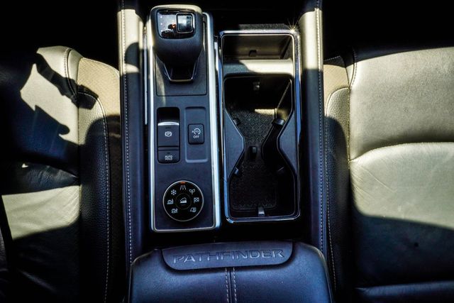 2023 Nissan Pathfinder SL 4WD - 23020362 - 16