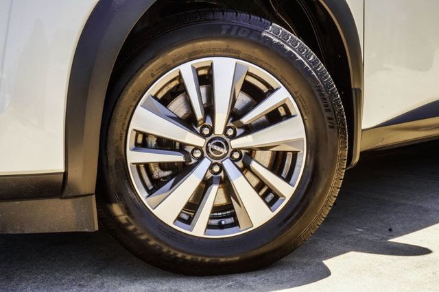 2023 Nissan Pathfinder SL 4WD - 23020362 - 2