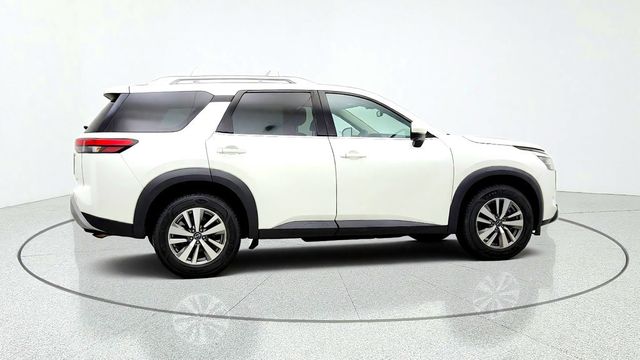 2023 Nissan Pathfinder SL 4WD w/ Leather, Navigation & ProPILOT Assist - 23092487 - 3