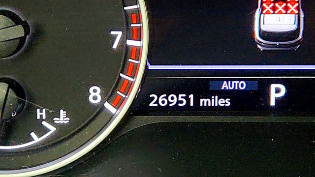 2023 Nissan Pathfinder SL 4WD w/ Premium & Black Packages - 23014143 - 15