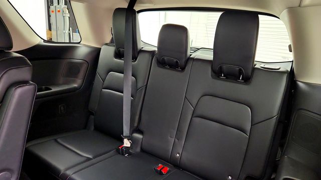 2023 Nissan Pathfinder SL 4WD w/ Premium & Black Packages - 23014143 - 21