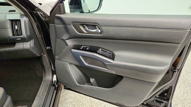2023 Nissan Pathfinder SL 4WD w/ Premium & Black Packages - 23014143 - 25