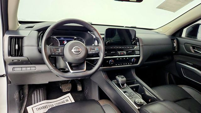 2023 Nissan Pathfinder SL 4WD w/ Premium Package - 23006872 - 11
