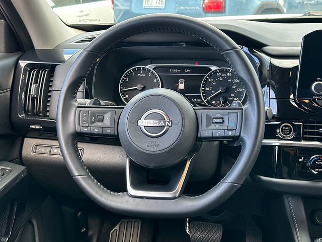 2023 Nissan Pathfinder SV 2WD - 22955974 - 17