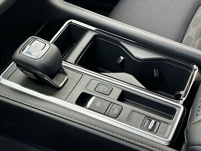 2023 Nissan Pathfinder SV 2WD - 22955974 - 18