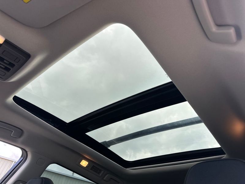 2023 Nissan Pathfinder SV 2WD - 22955974 - 19