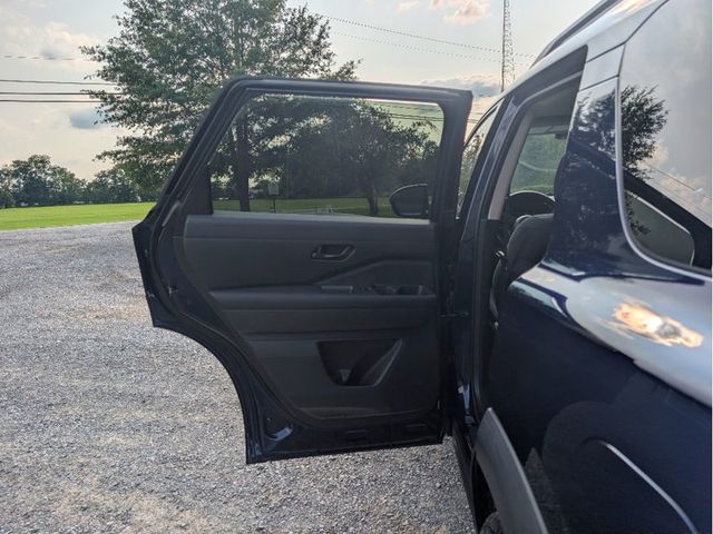 2023 Nissan Pathfinder SV 2WD - 23063220 - 10