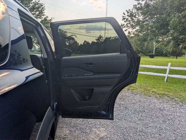 2023 Nissan Pathfinder SV 2WD - 23063220 - 11