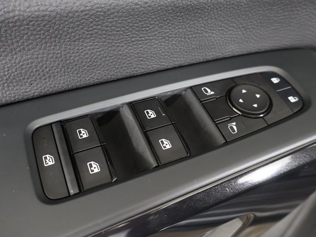 2023 Nissan Pathfinder SV 4WD - 22978630 - 38