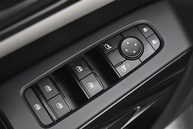 2023 Nissan Pathfinder SV 4WD - 22955834 - 9