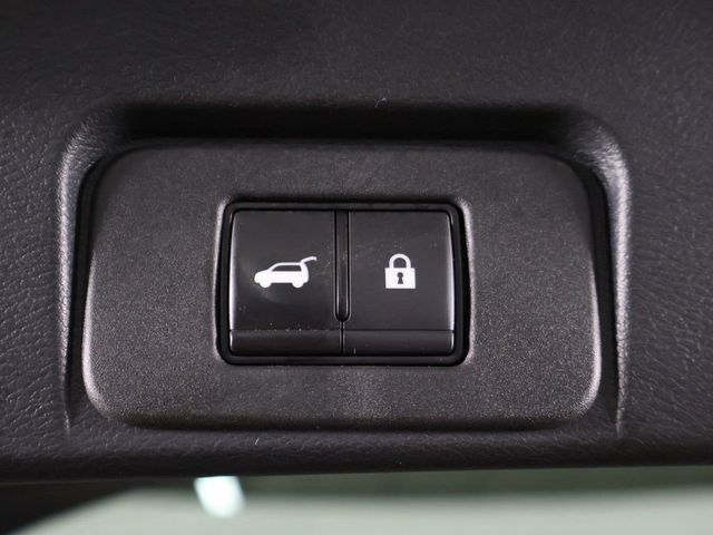 2023 Nissan Rogue AWD Platinum - 23053456 - 22