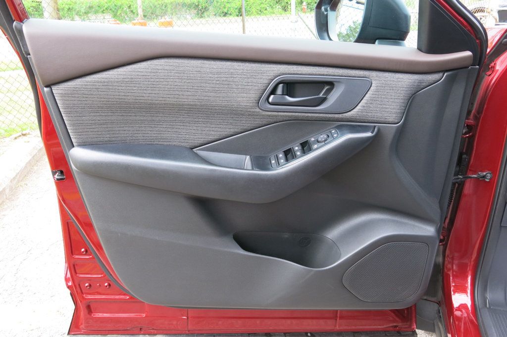 2023 Nissan Rogue AWD S - 23065392 - 46