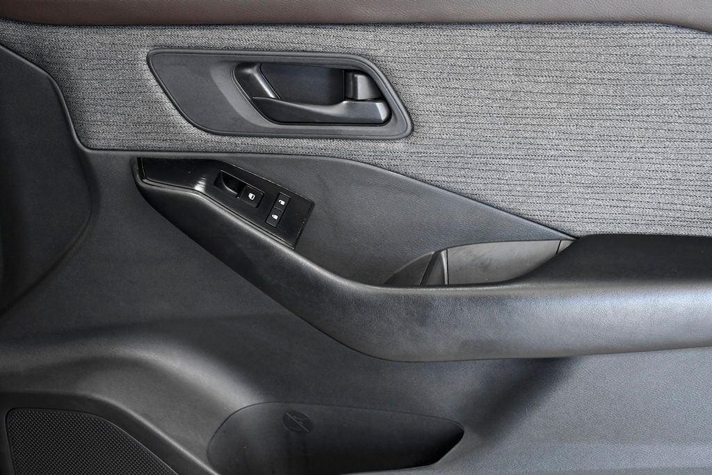 2023 Nissan Rogue AWD S - 22905297 - 17