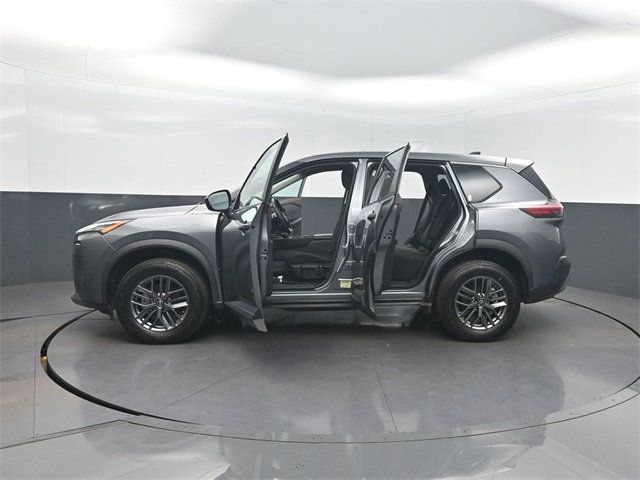 2023 Nissan Rogue AWD S - 22961739 - 40