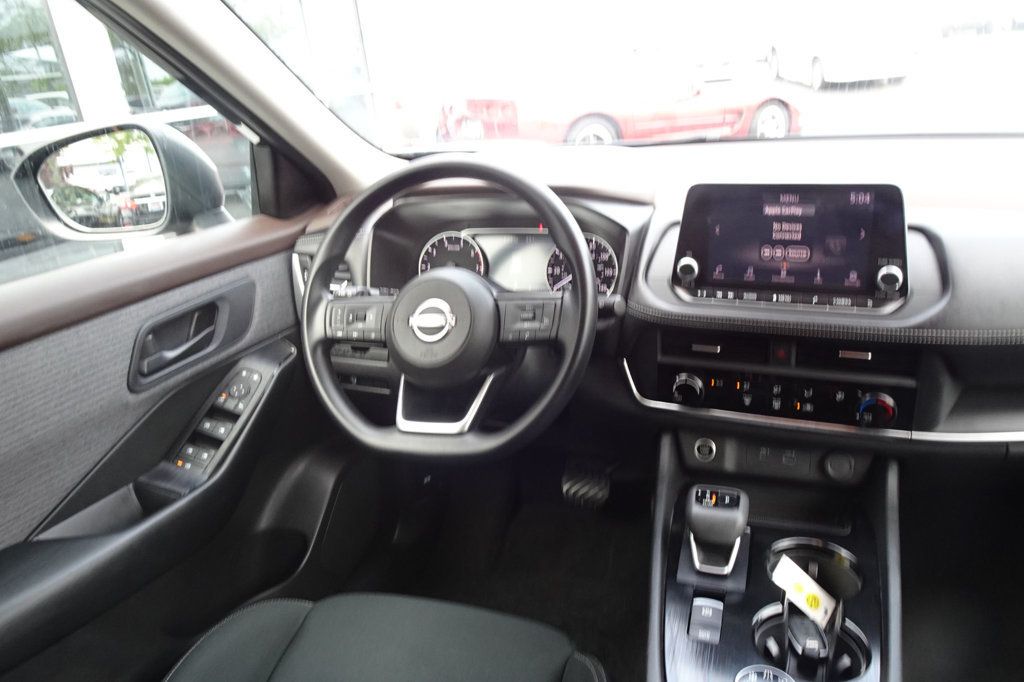 2023 Nissan Rogue AWD S photo 13