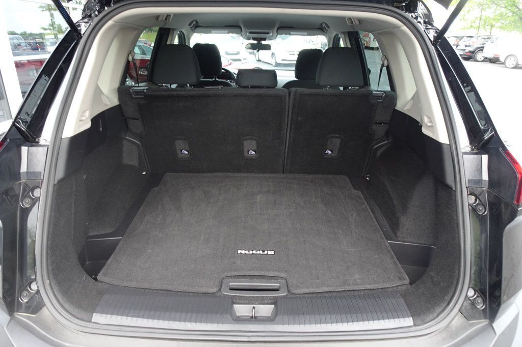 2023 Nissan Rogue AWD S photo 14
