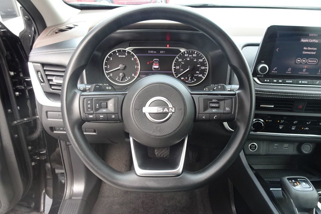 2023 Nissan Rogue AWD S photo 18