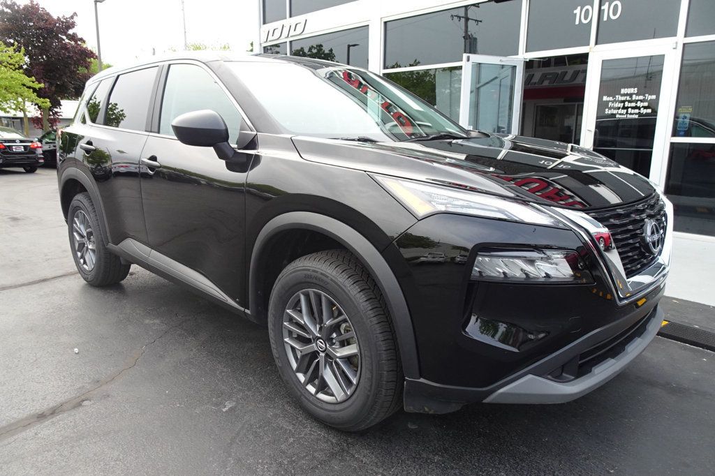 2023 Nissan Rogue AWD S photo 2