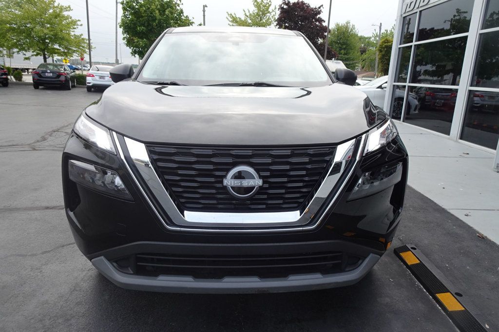 2023 Nissan Rogue AWD S photo 3