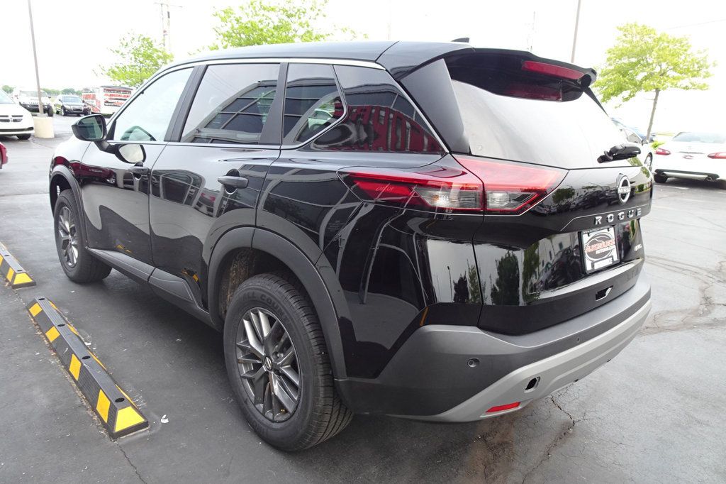 2023 Nissan Rogue AWD S photo 6