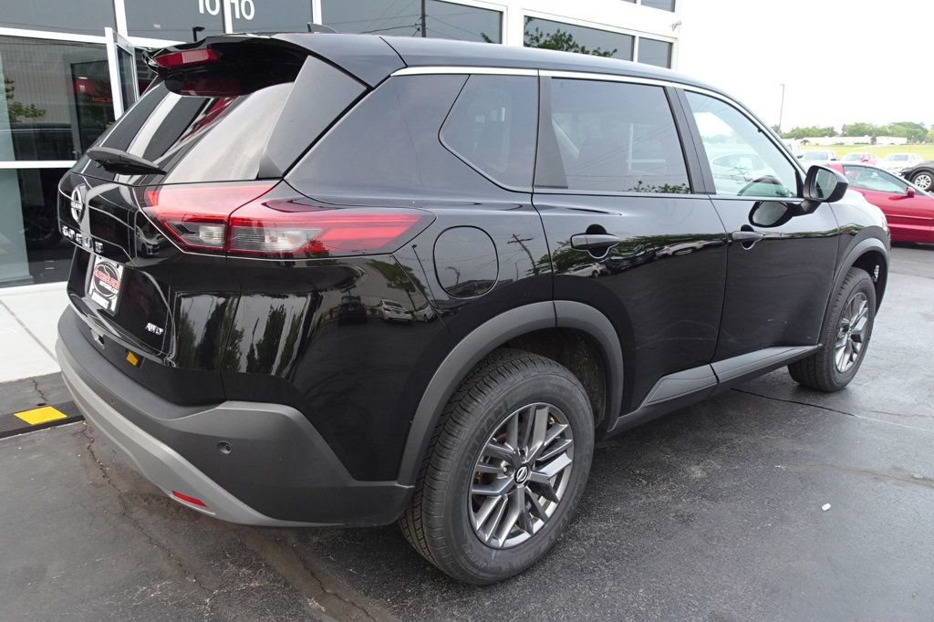 2023 Nissan Rogue AWD S photo 8