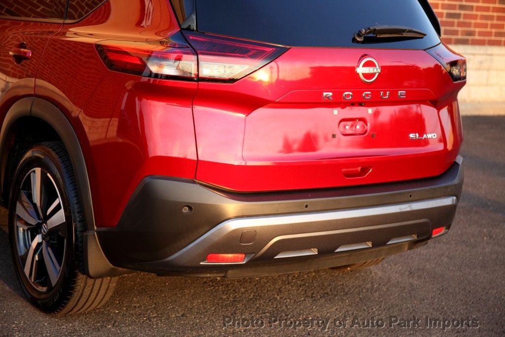 2023 Nissan Rogue AWD SL photo 17