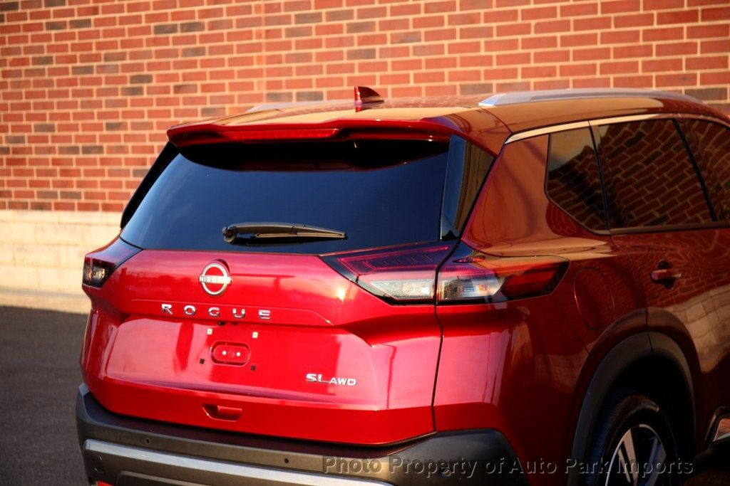 2023 Nissan Rogue AWD SL photo 19