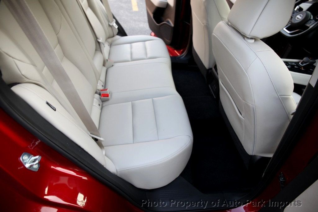 2023 Nissan Rogue AWD SL photo 28