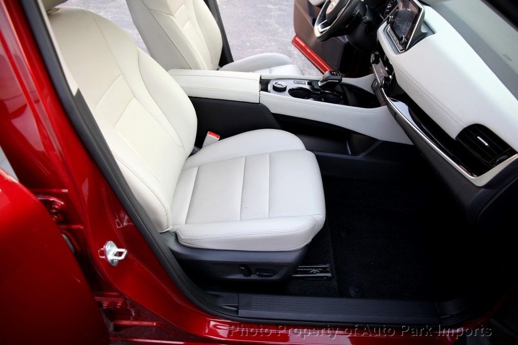 2023 Nissan Rogue AWD SL photo 31