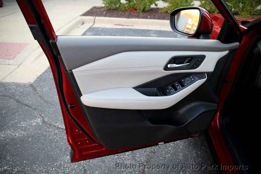 2023 Nissan Rogue AWD SL photo 45