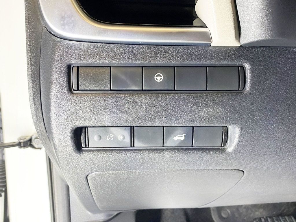 2023 Nissan Rogue AWD SL - 22944289 - 24