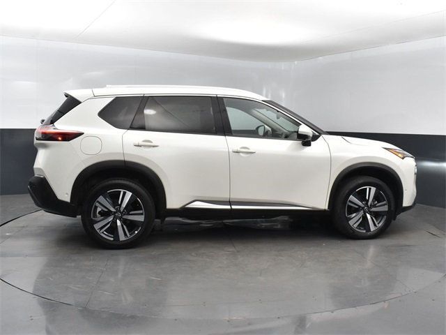 2023 Nissan Rogue SL photo 12