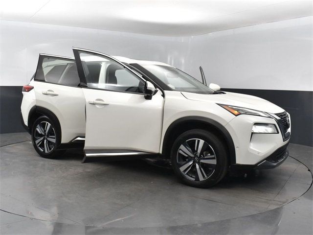 2023 Nissan Rogue SL photo 17