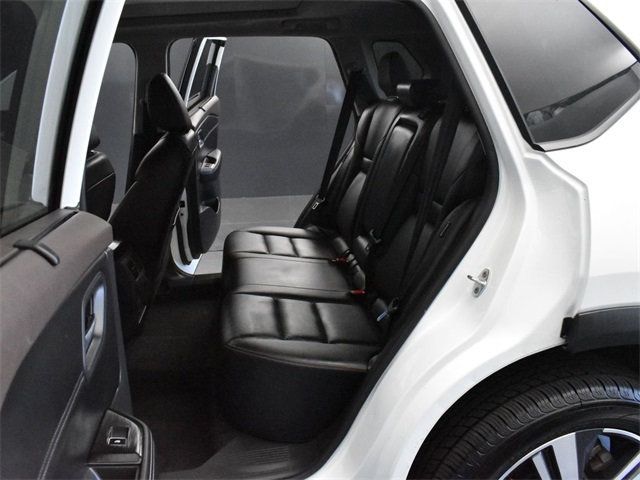 2023 Nissan Rogue SL photo 6