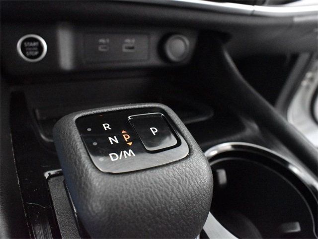 2023 Nissan Rogue SL photo 9