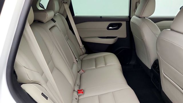 2023 Nissan Rogue AWD SL w/ SL Premium Pkg, Bose Audio & ProPILOT Assist - 23102220 - 23