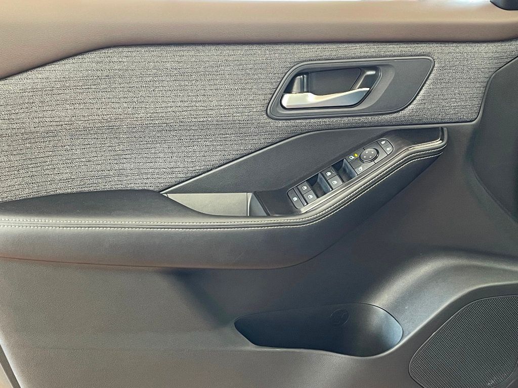 2023 Nissan Rogue AWD SV - 23009770 - 14