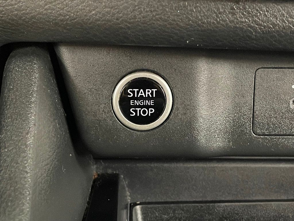 2023 Nissan Rogue AWD SV - 23009770 - 28