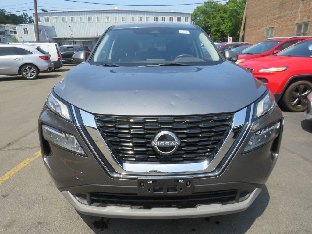 2023 Nissan Rogue AWD SV photo 2